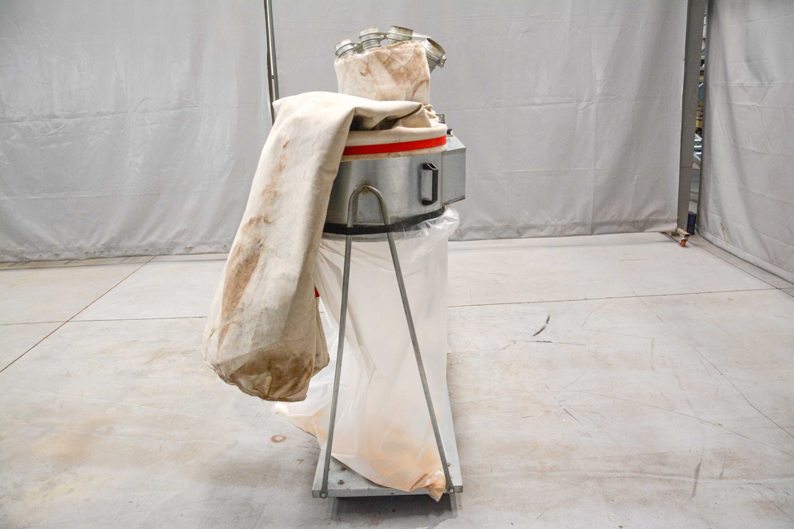 Coral 4-Bag Industrial Dust Extractor โ Italy (Fully Serviced) - Image 4
