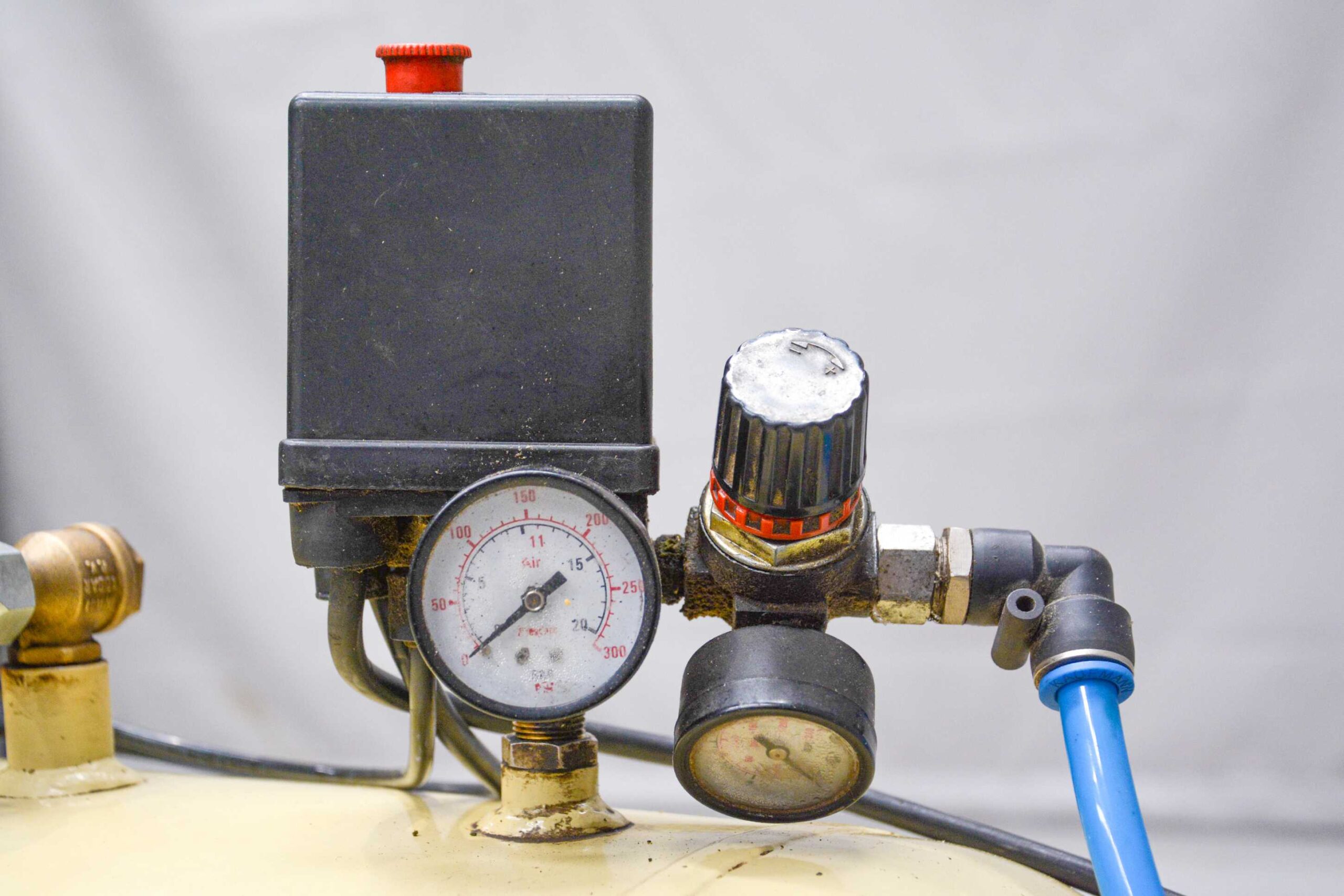 Ingersoll Rand 200L Piston Air Compressor โ (Fully Serviced) - Image 10