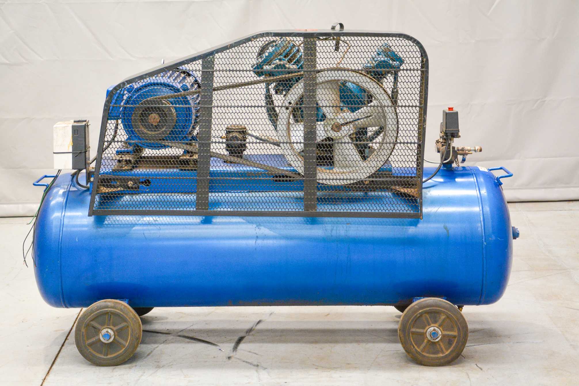 Detroit Air W-1.5/8 Piston Air Compressor โ (Fully Serviced) - Image 5
