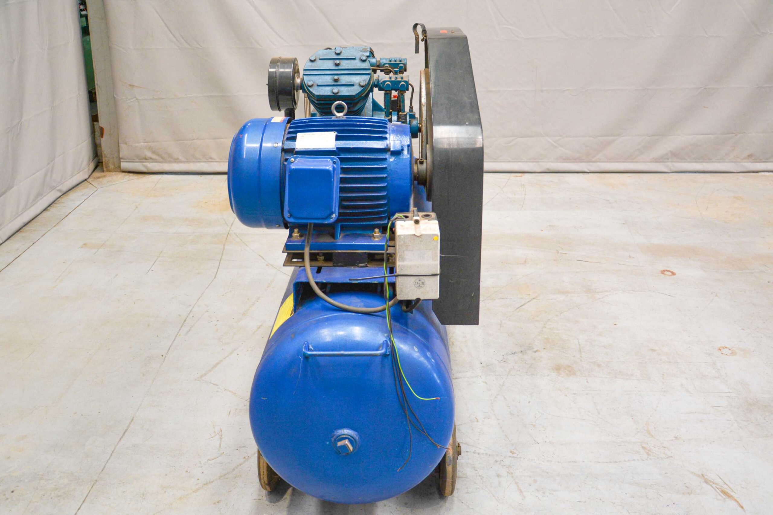 Detroit Air W-1.5/8 Piston Air Compressor โ (Fully Serviced) - Image 4