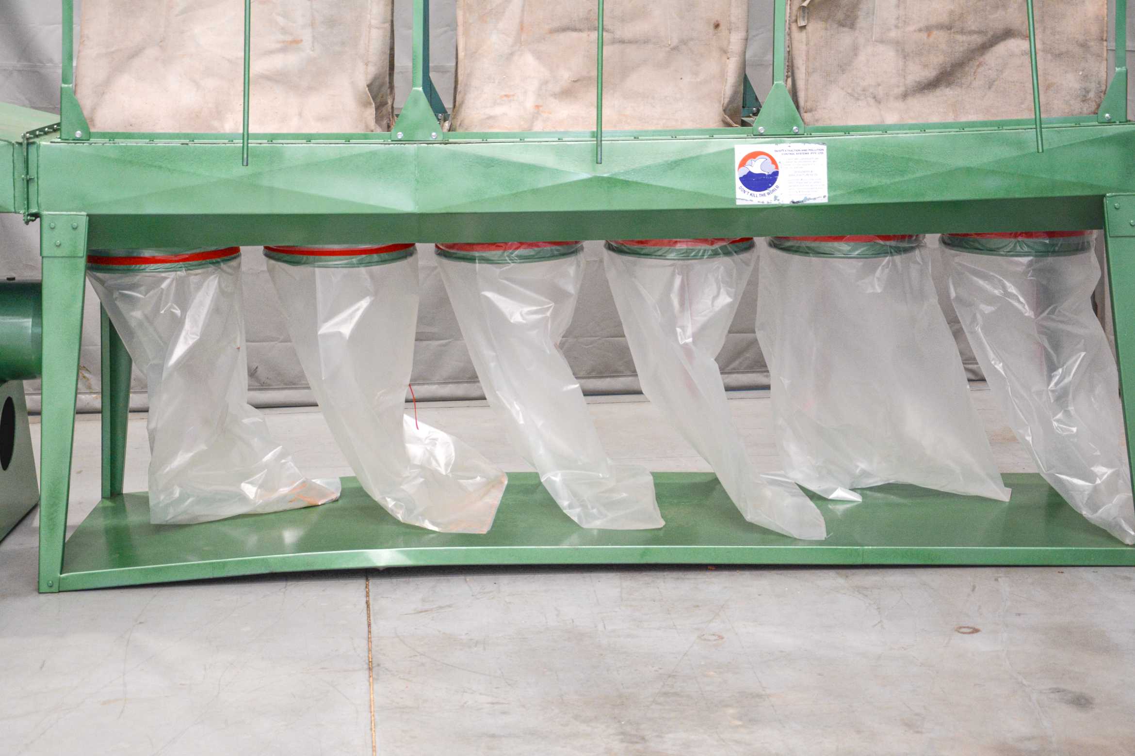 Coral 6-Bag Industrial Dust Extractor - Italy (Fully-Serviced) (DE255U) - Image 4