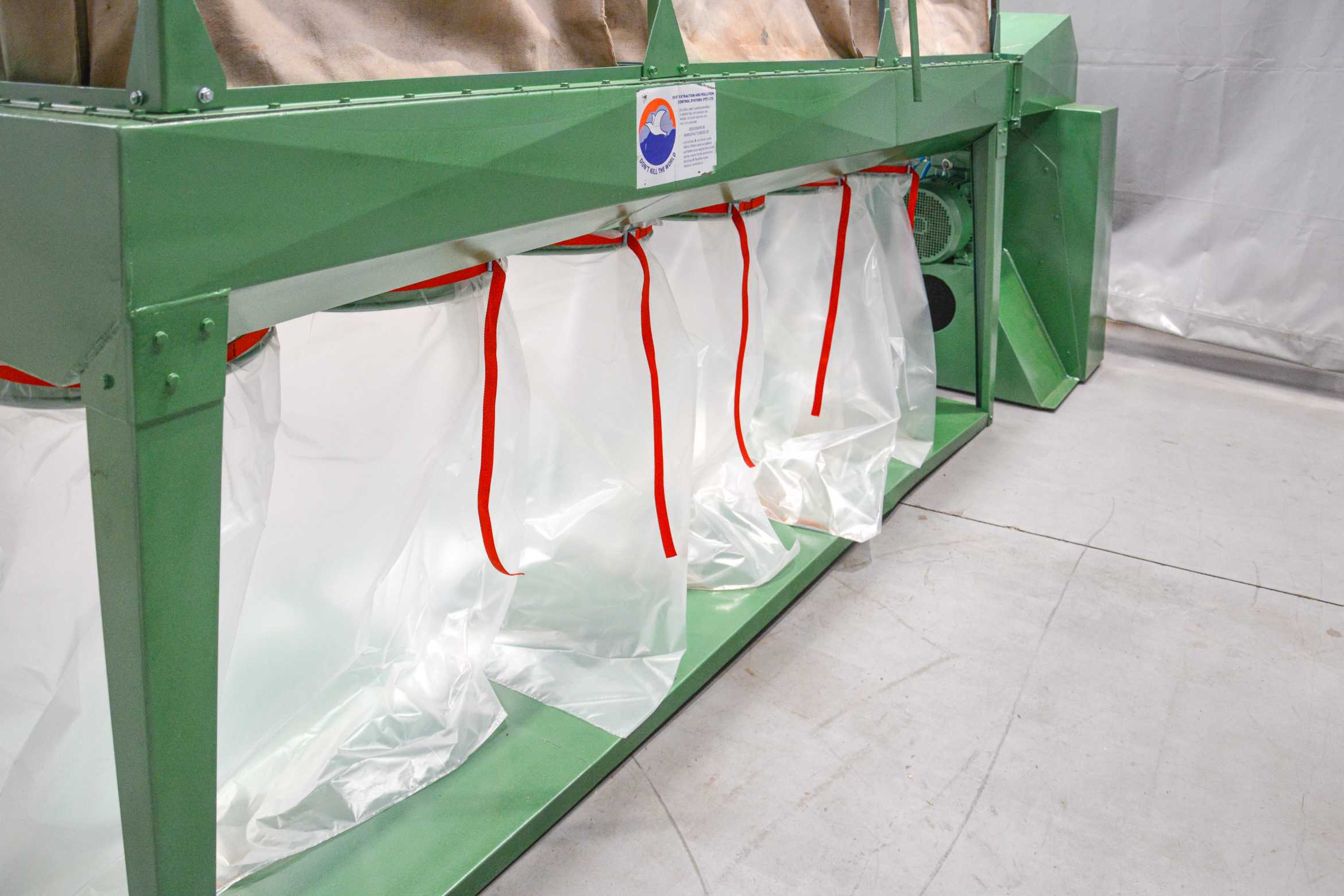 Coral 6-Bag Industrial Dust Extractor - Italy (Fully-Serviced) (DE255U) - Image 9