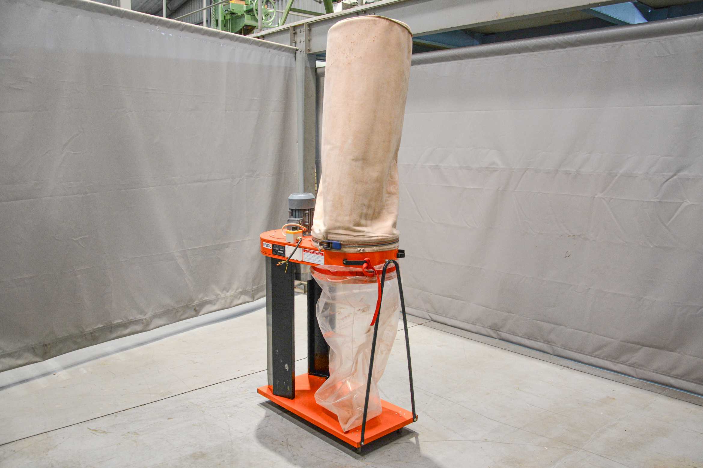Coral Single Bag Dust Extractor (Fully-Serviced) (DE253U) - Image 7