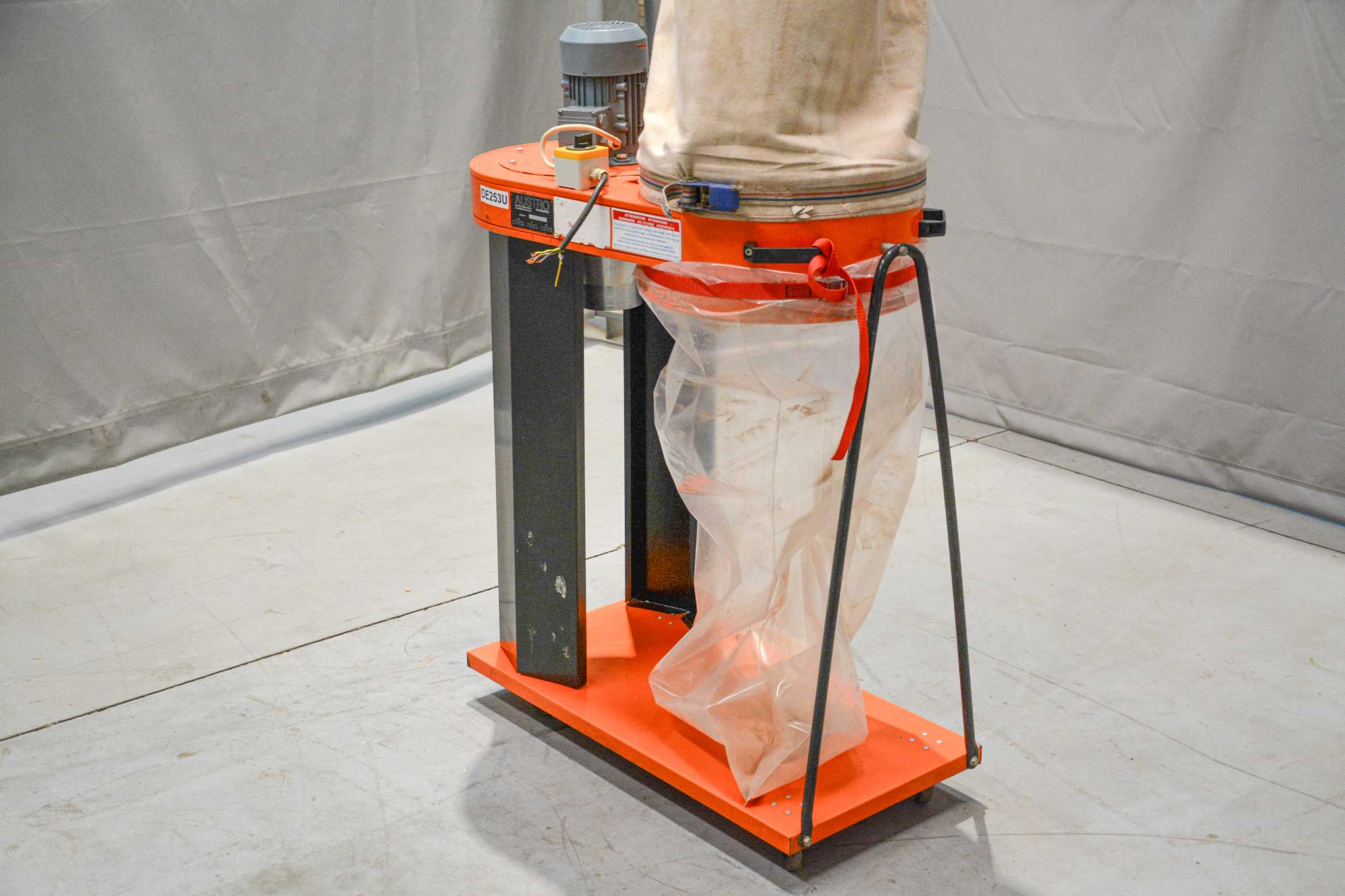 Coral Single Bag Dust Extractor (Fully-Serviced) (DE253U) - Image 8