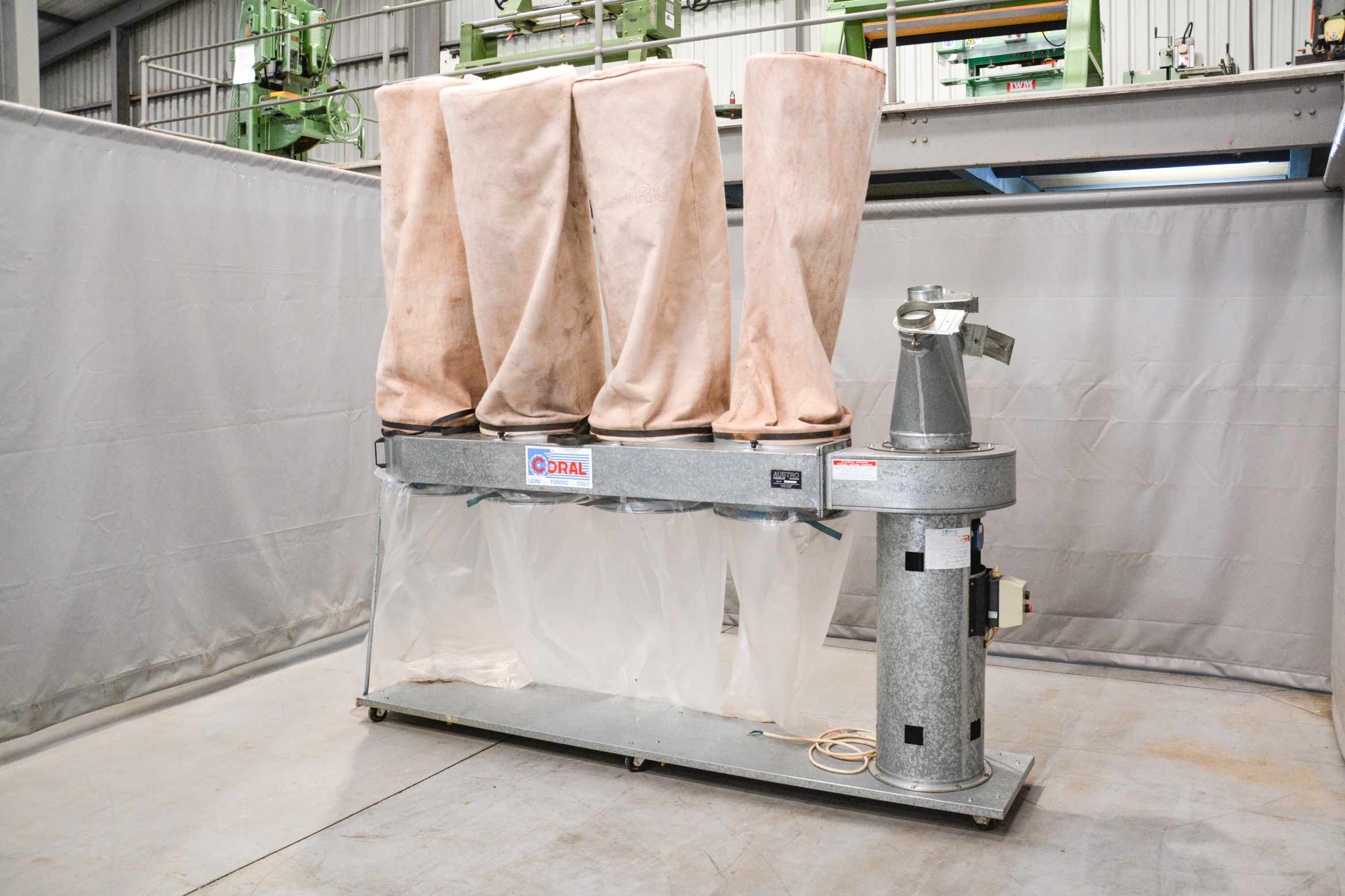 Coral 4-Bag Industrial Dust Extractor - Italy (Fully-Serviced) (DE260U) - Image 4