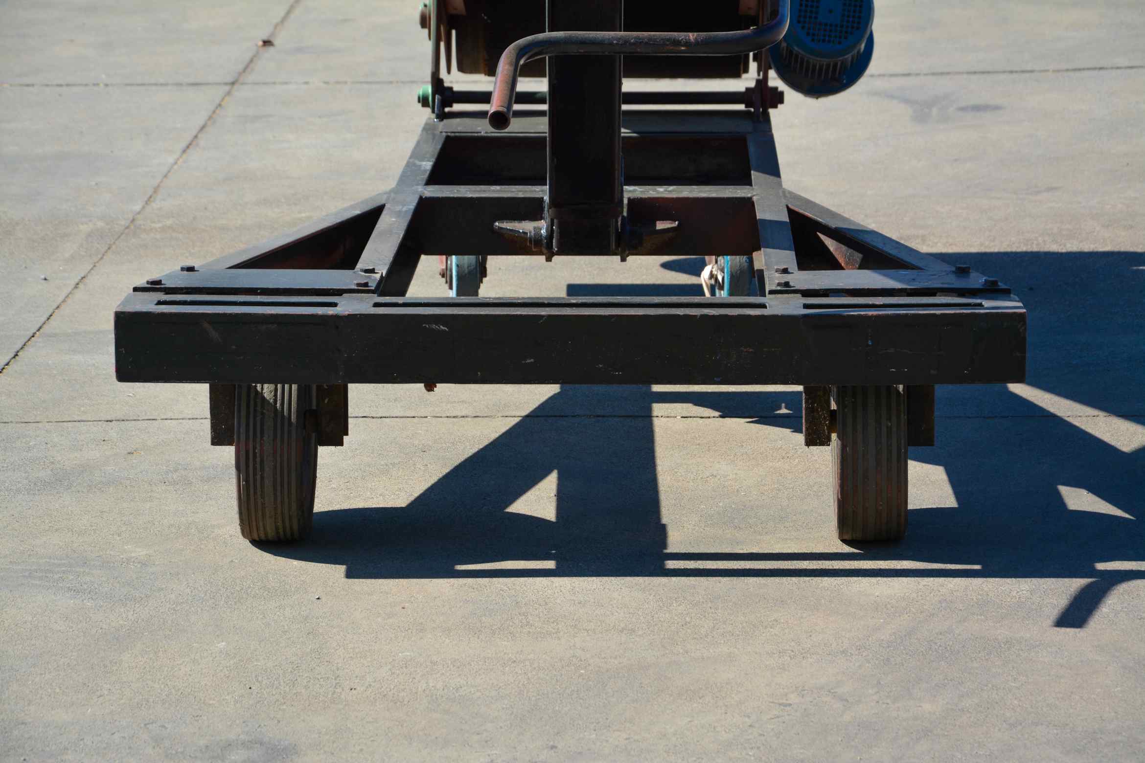 Industrial Mobile Container Loading Conveyor System (CO118U) - Image 10