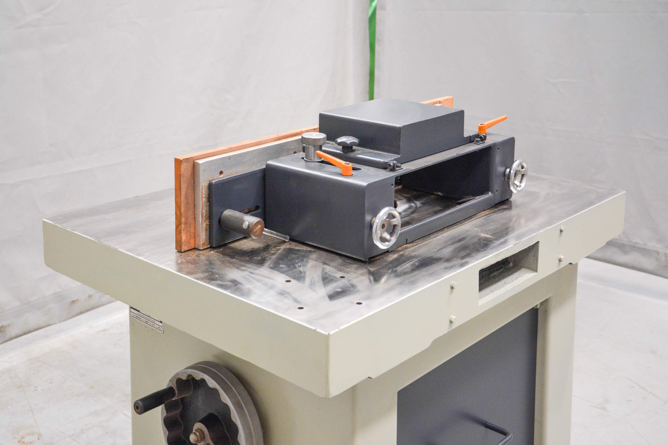 IWM (CMC) FH-806 | 380V 7.5HP Heavy-Duty Industrial Spindle Moulder โ Fully Serviced - Image 12