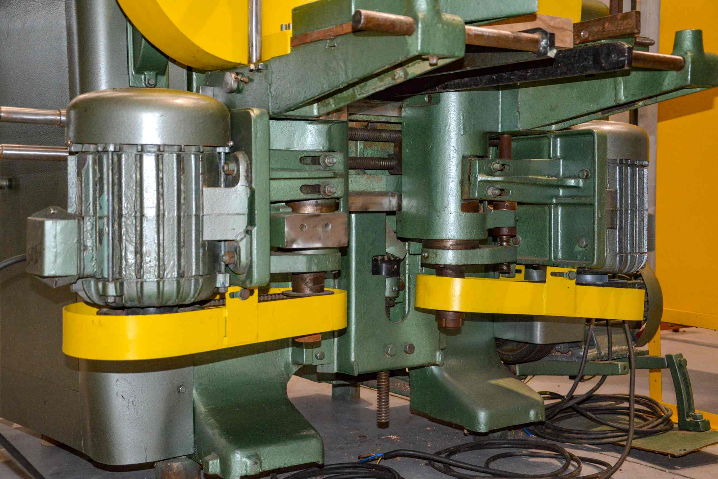 Danckaert 600mm Four-Sided Timber Planer - Belgium (Fully-Serviced) (TP26U) - Image 33