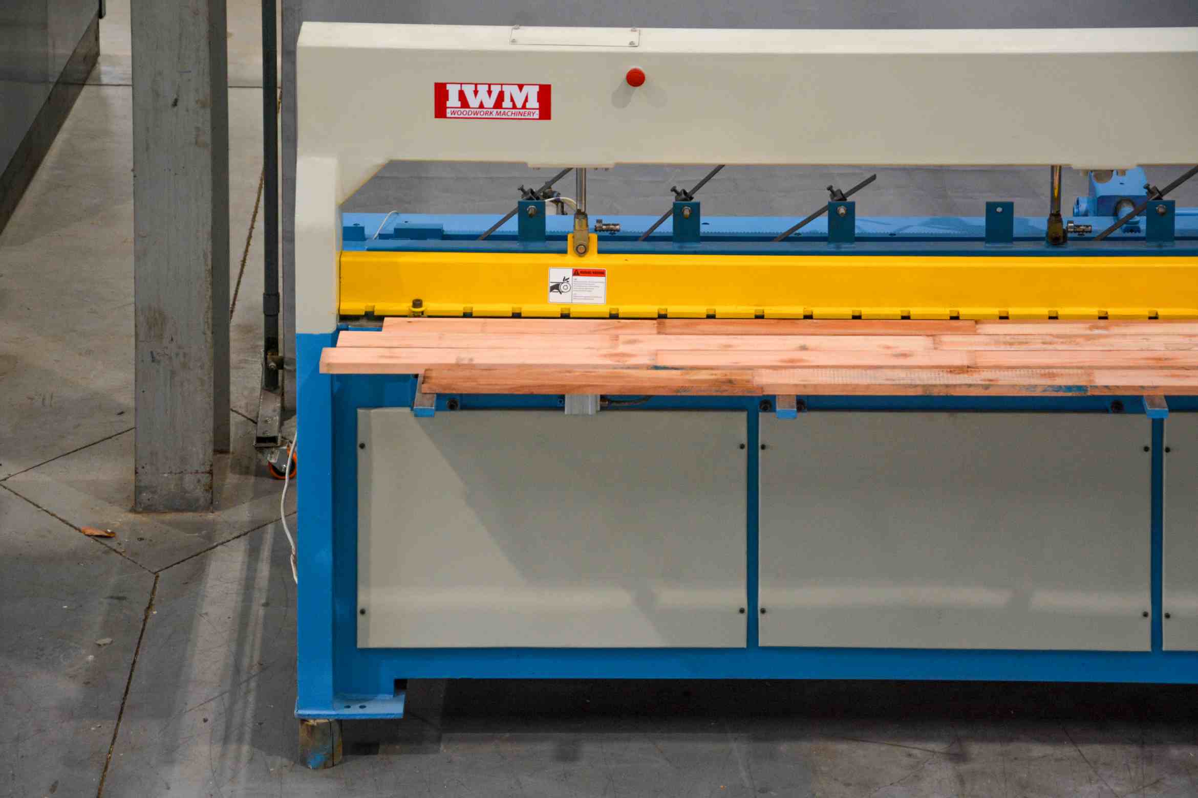 IWM 6m Pneumatic Finger Joint Press (Fully-Serviced) (FJ030U) - Image 2