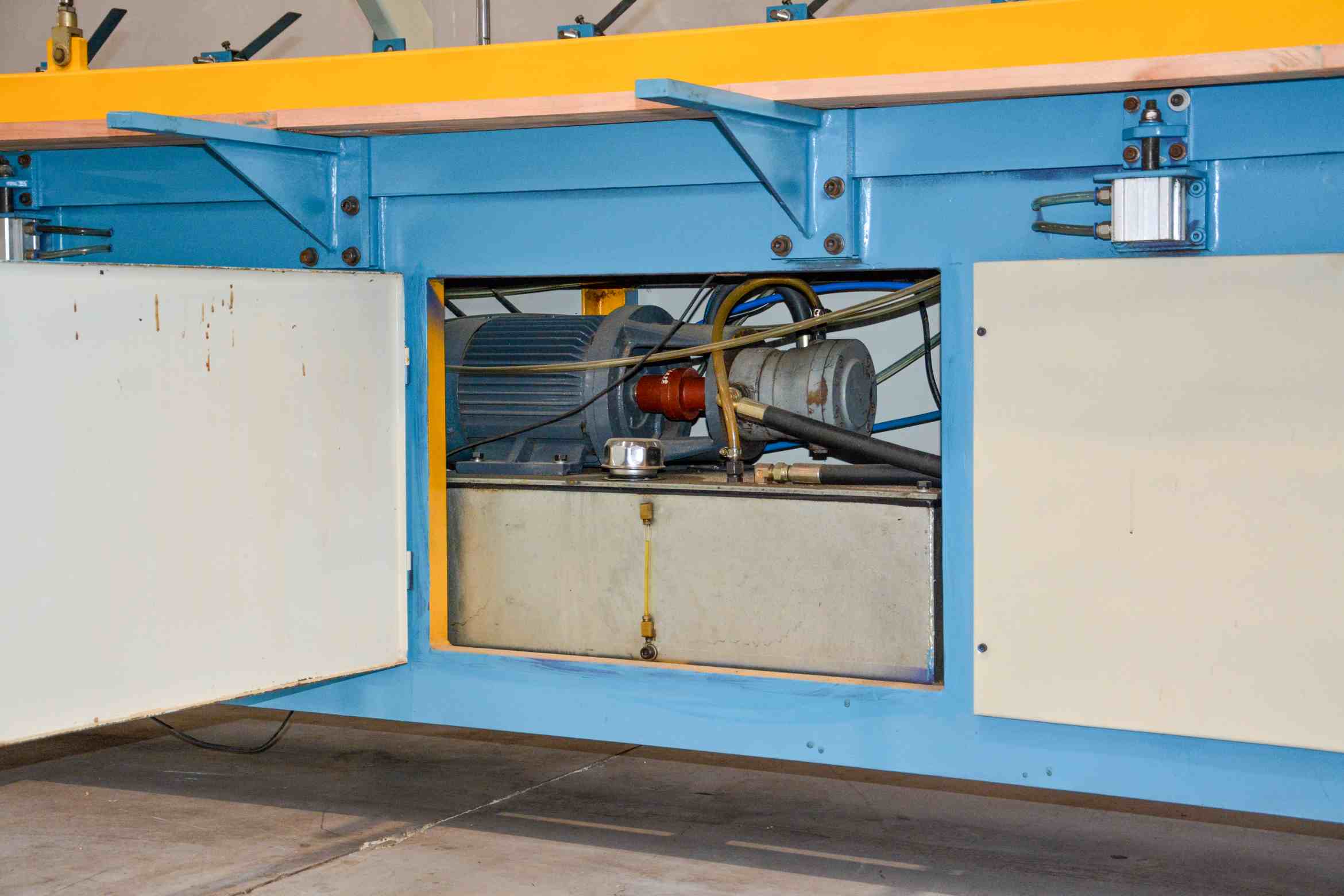 IWM 6m Pneumatic Finger Joint Press (Fully-Serviced) (FJ030U) - Image 19