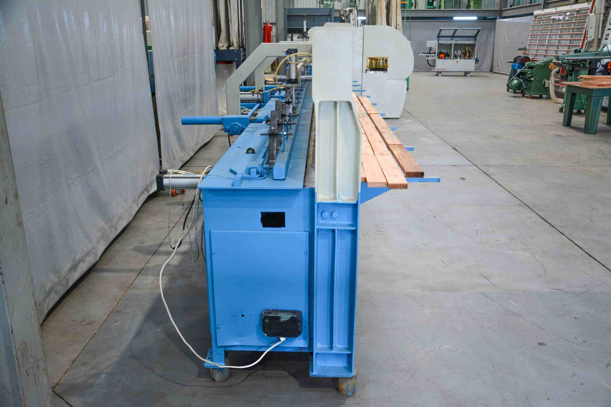 IWM 6m Pneumatic Finger Joint Press (Fully-Serviced) (FJ030U) - Image 7