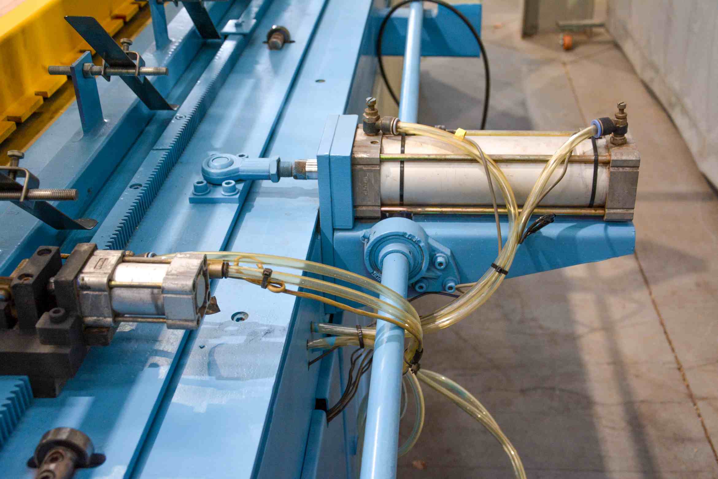 IWM 6m Pneumatic Finger Joint Press (Fully-Serviced) (FJ030U) - Image 34