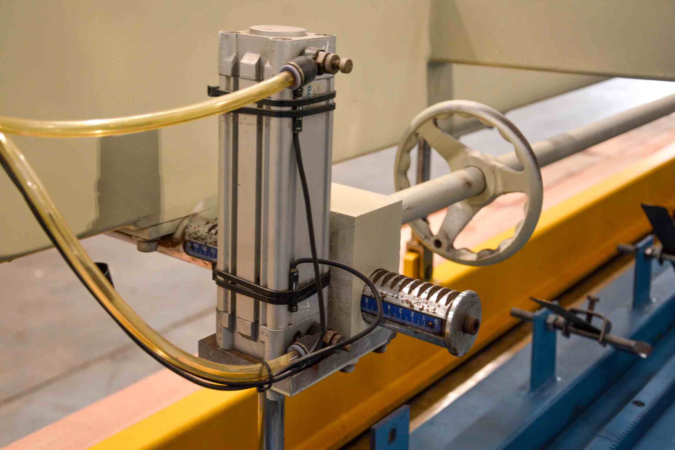 IWM 6m Pneumatic Finger Joint Press (Fully-Serviced) (FJ030U) - Image 30