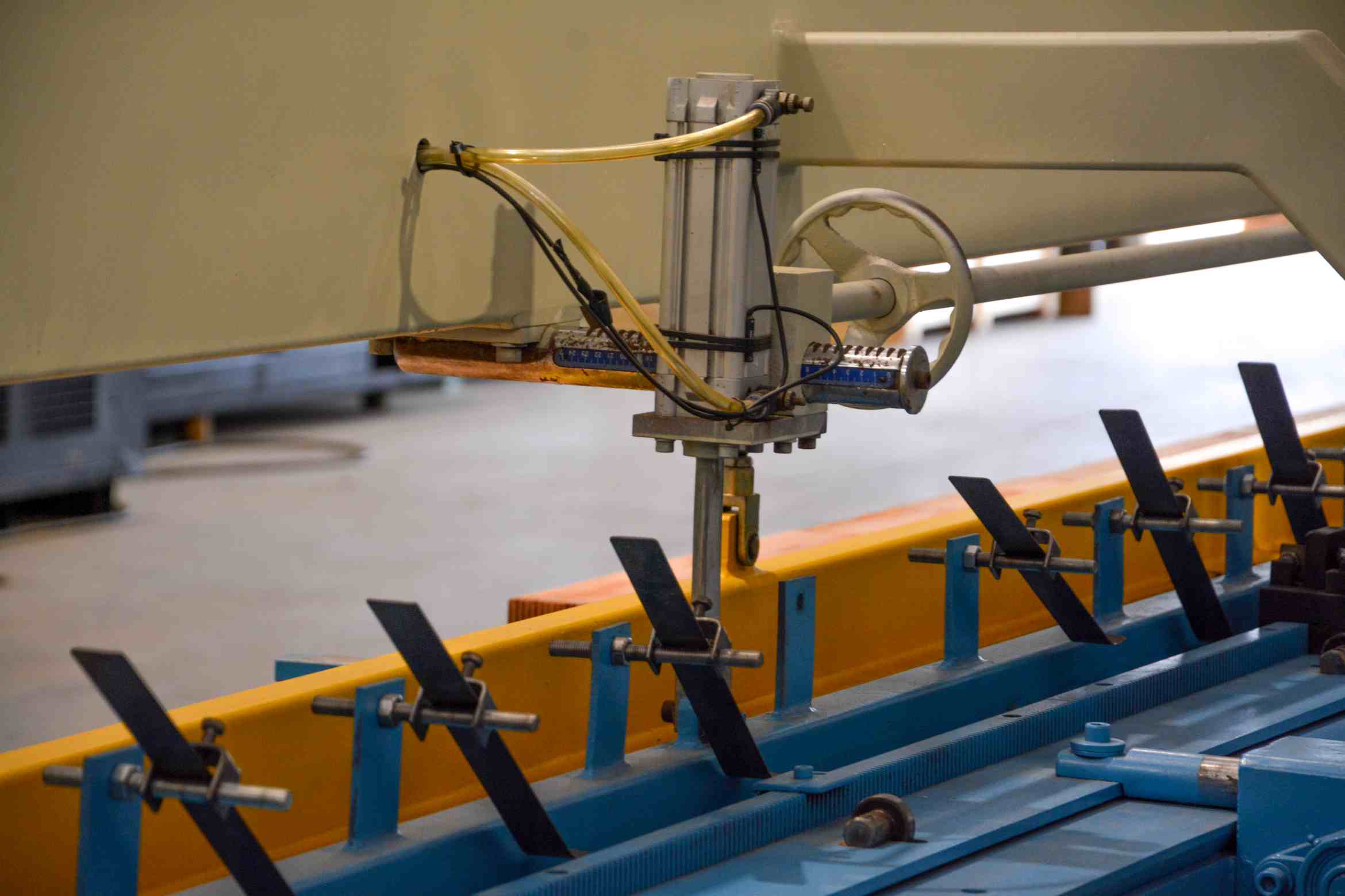 IWM 6m Pneumatic Finger Joint Press (Fully-Serviced) (FJ030U) - Image 29