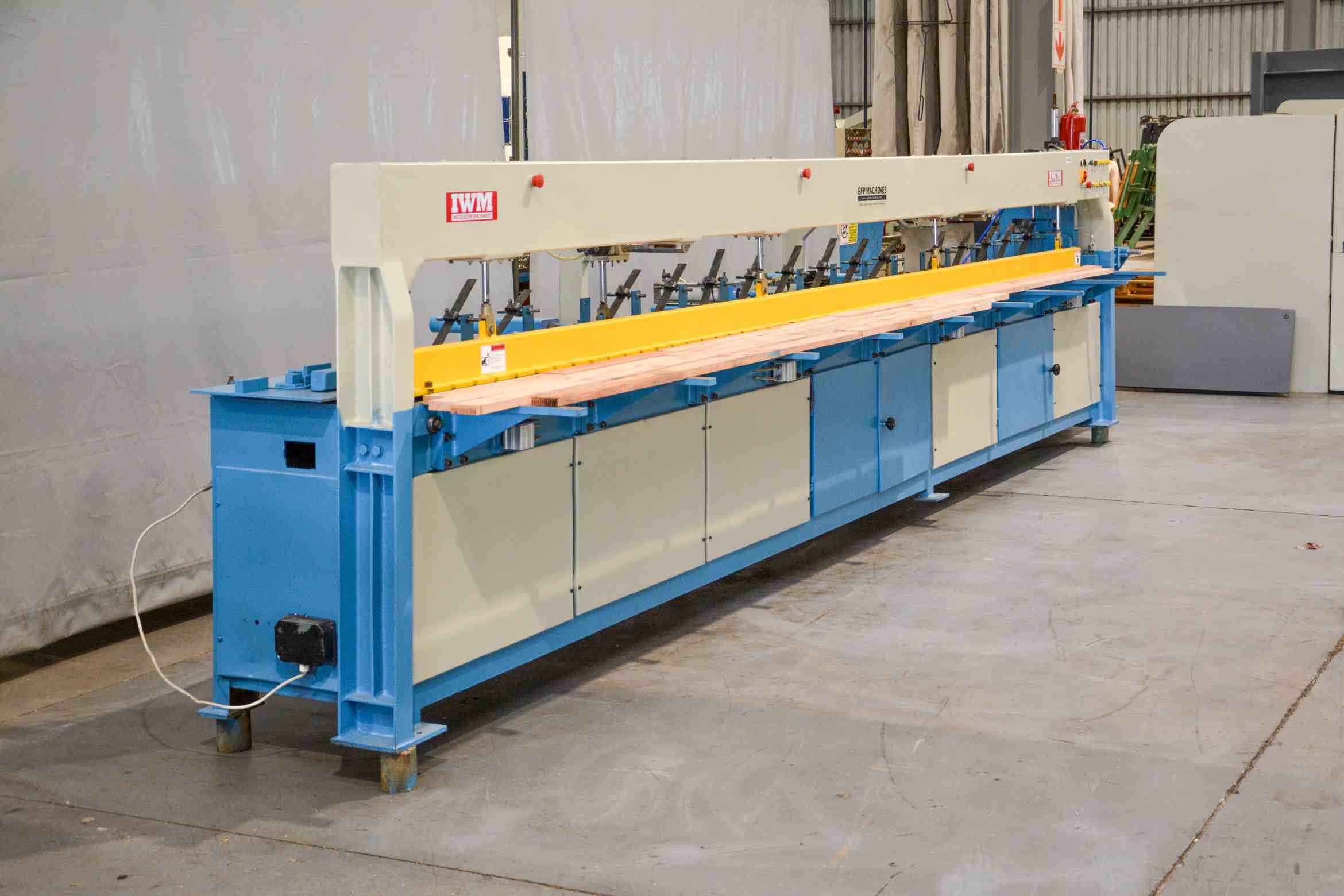 IWM 6m Pneumatic Finger Joint Press (Fully-Serviced) (FJ030U) - Image 6