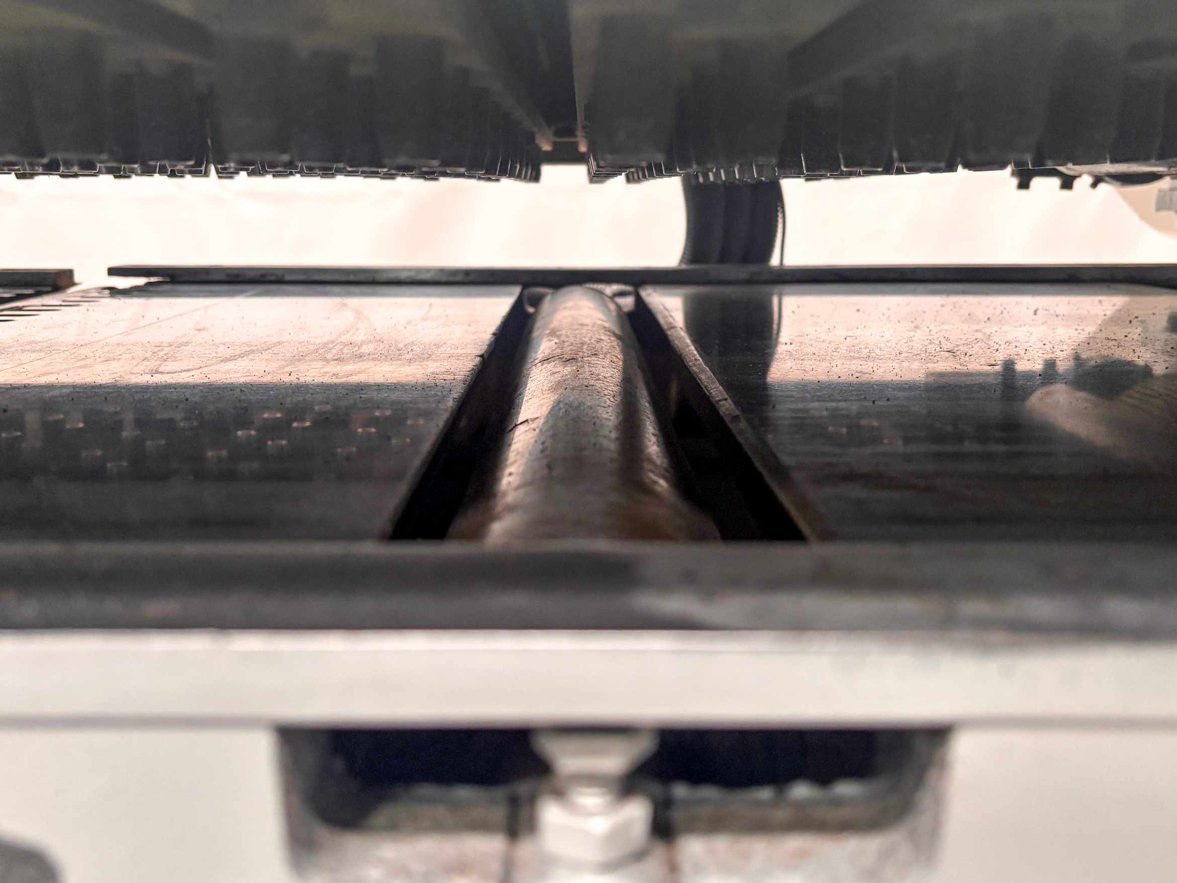 V-Hold MB2061D 610mm Top & Bottom Spiral Cutterhead Planer (Fully-Serviced) (TP24U) - Image 15