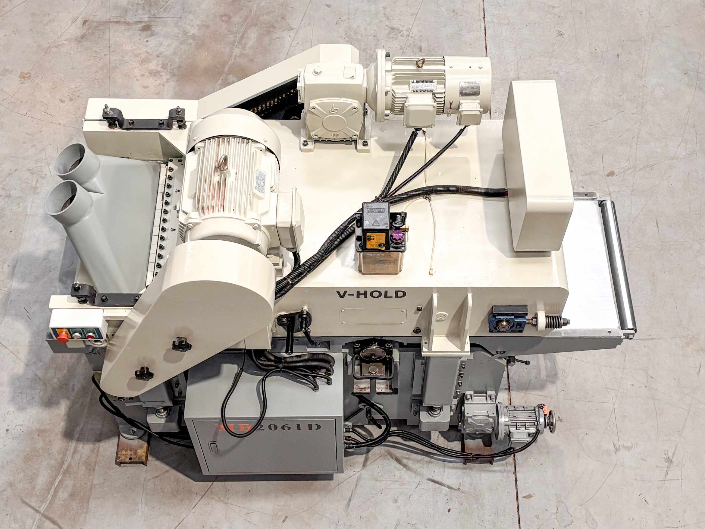 V-Hold MB2061D 610mm Top & Bottom Spiral Cutterhead Planer (Fully-Serviced) (TP24U) - Image 7